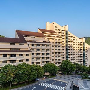 Grand Two-Bedroom Apartment